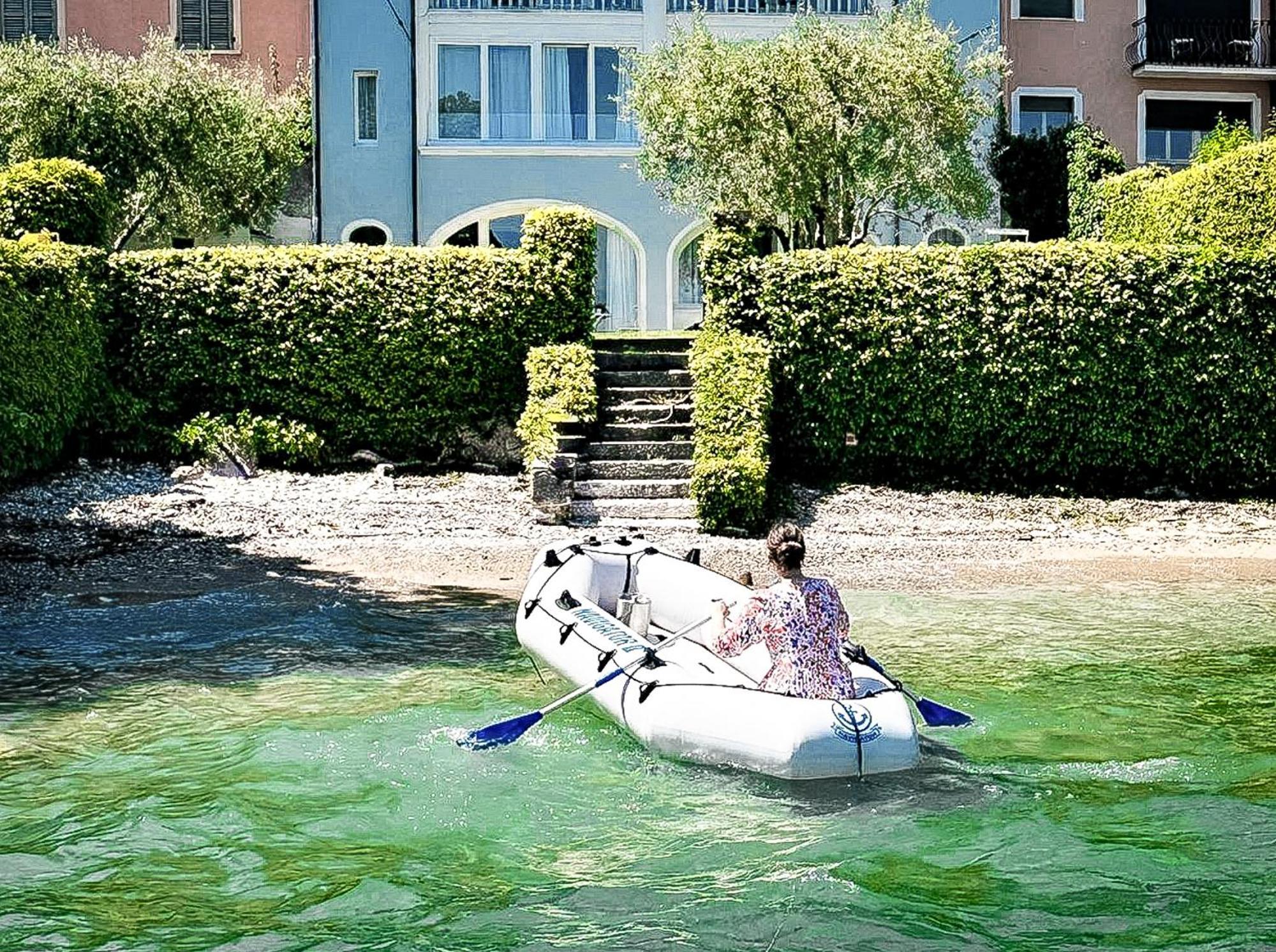 Luxury Lakeside Apartment Right On The Water Salò Exteriör bild